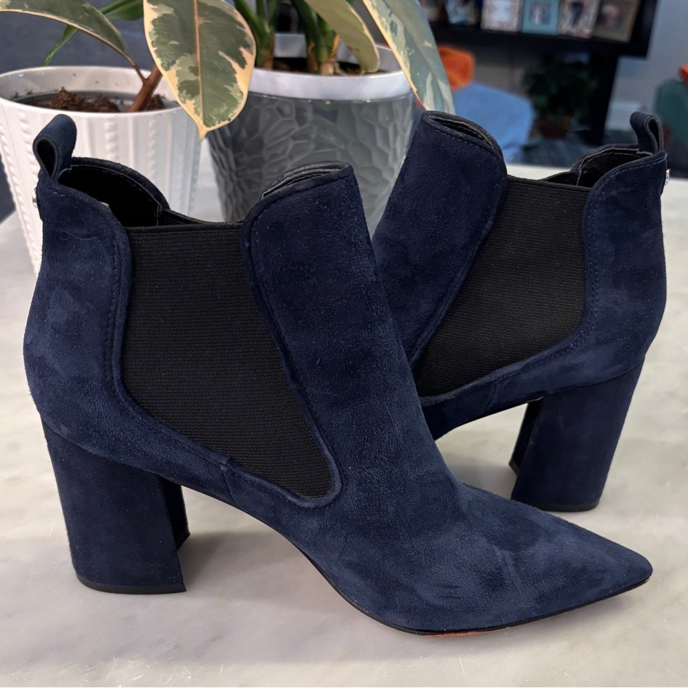 Marc Fisher Tacily Ankle Boot With Heels Size 9 - image 2